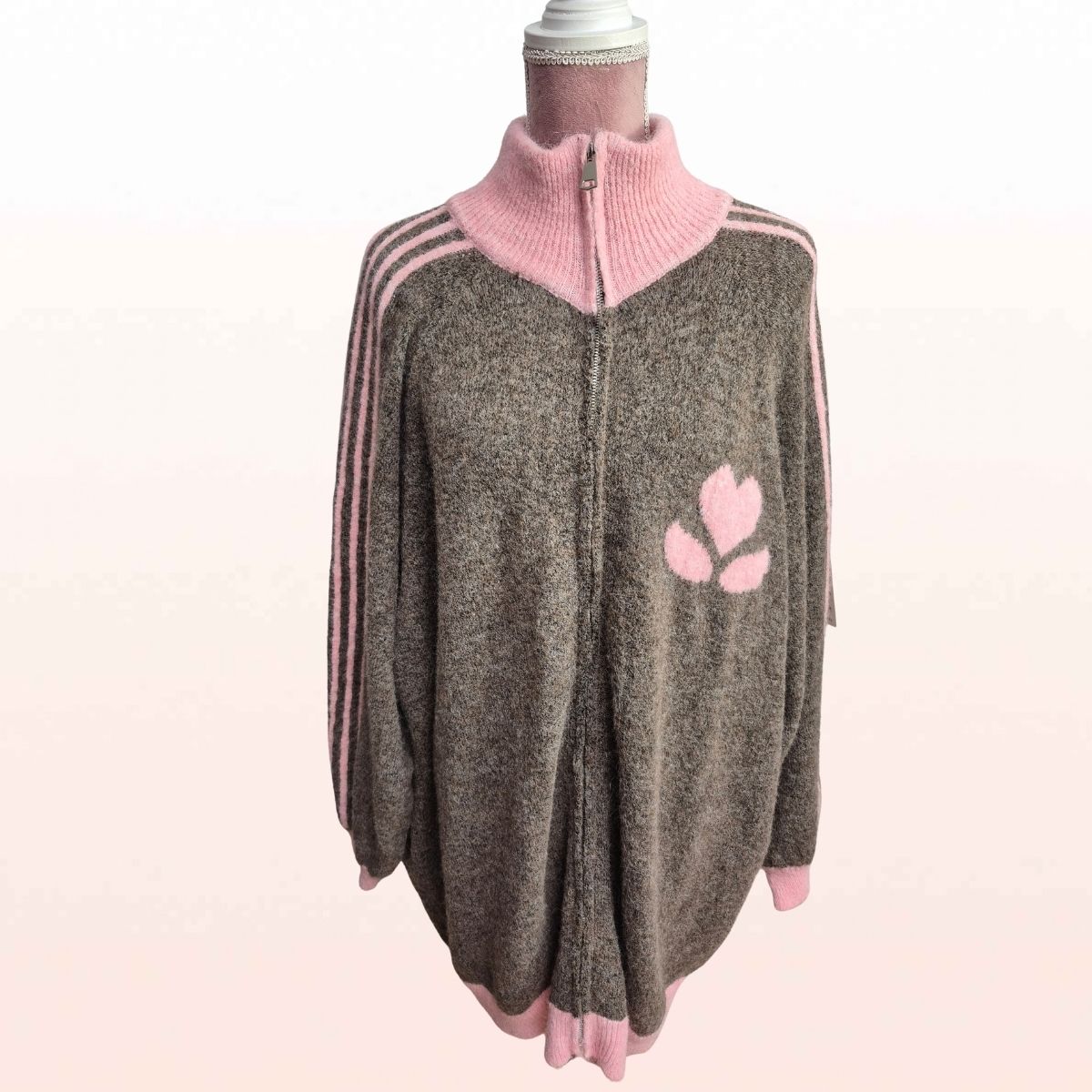 Oversize Strickjacke Stripes Taupe-Rosa – sportlicher Zip-Cardigan