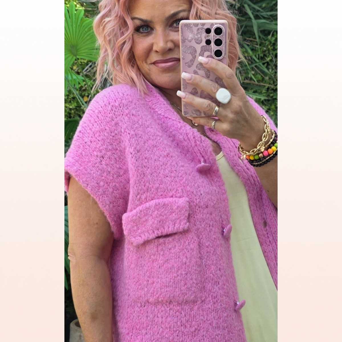 Strickweste mit Knöpfen  Pink