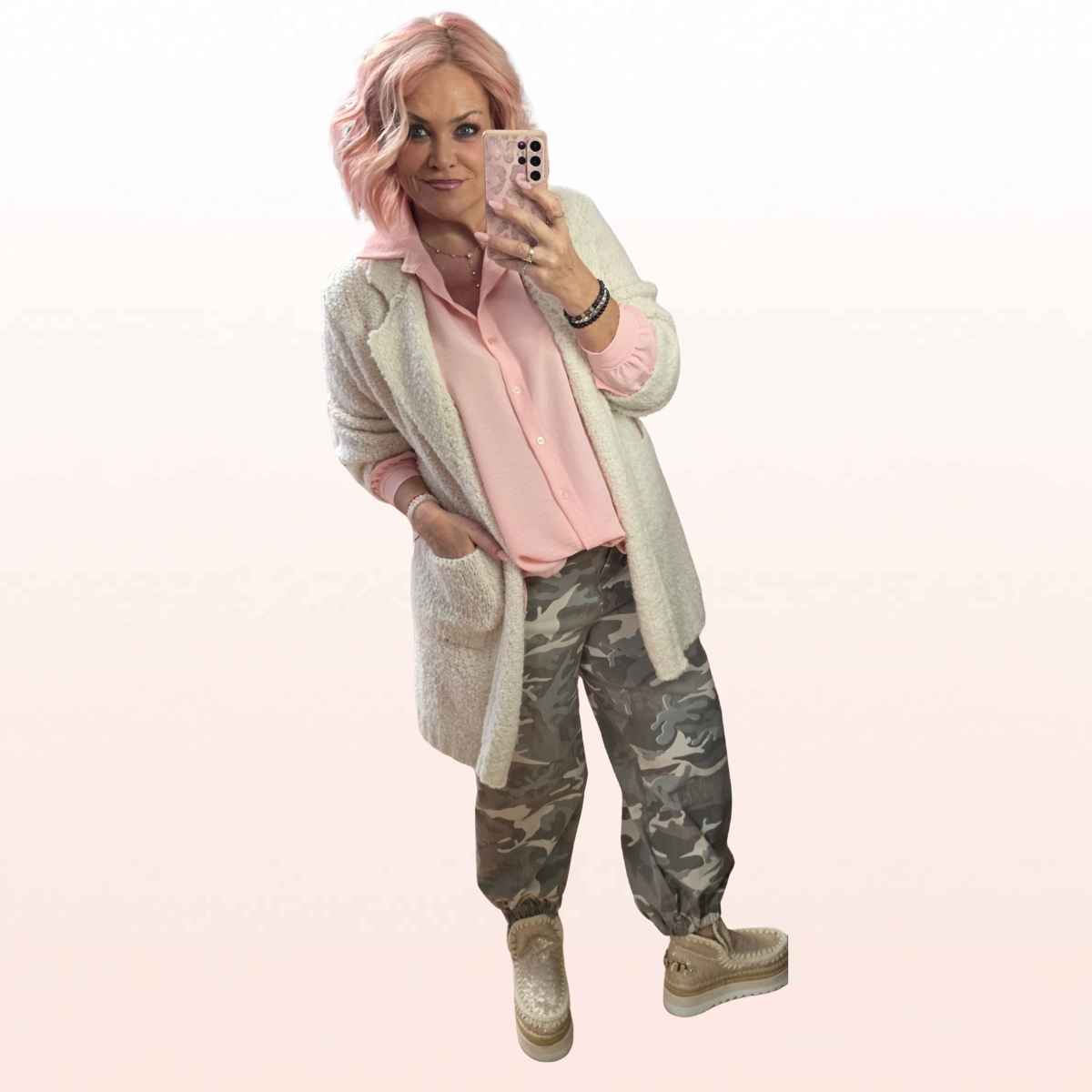 Bouclé Strickjacke im Blazer-Look in Creme