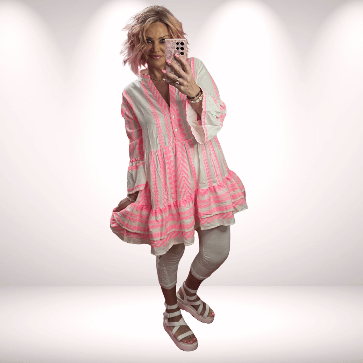 Boho Tunika – mit Neonpinkstickerei - weiß