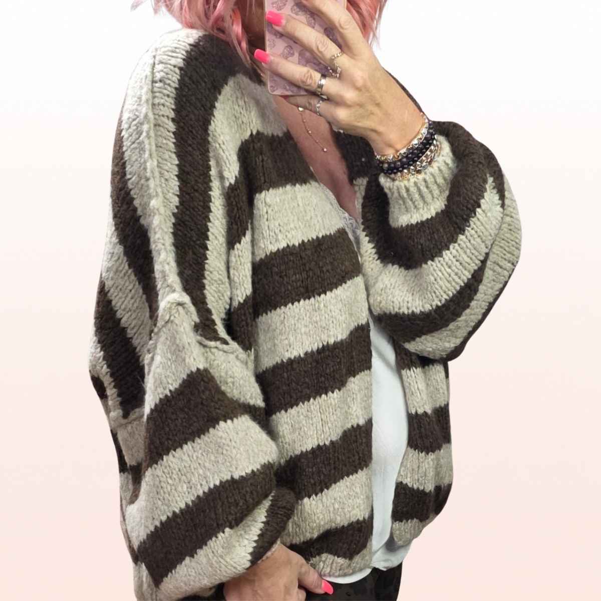 Strickjacke Stripes Schoko-Beige trendy weite Ärmel