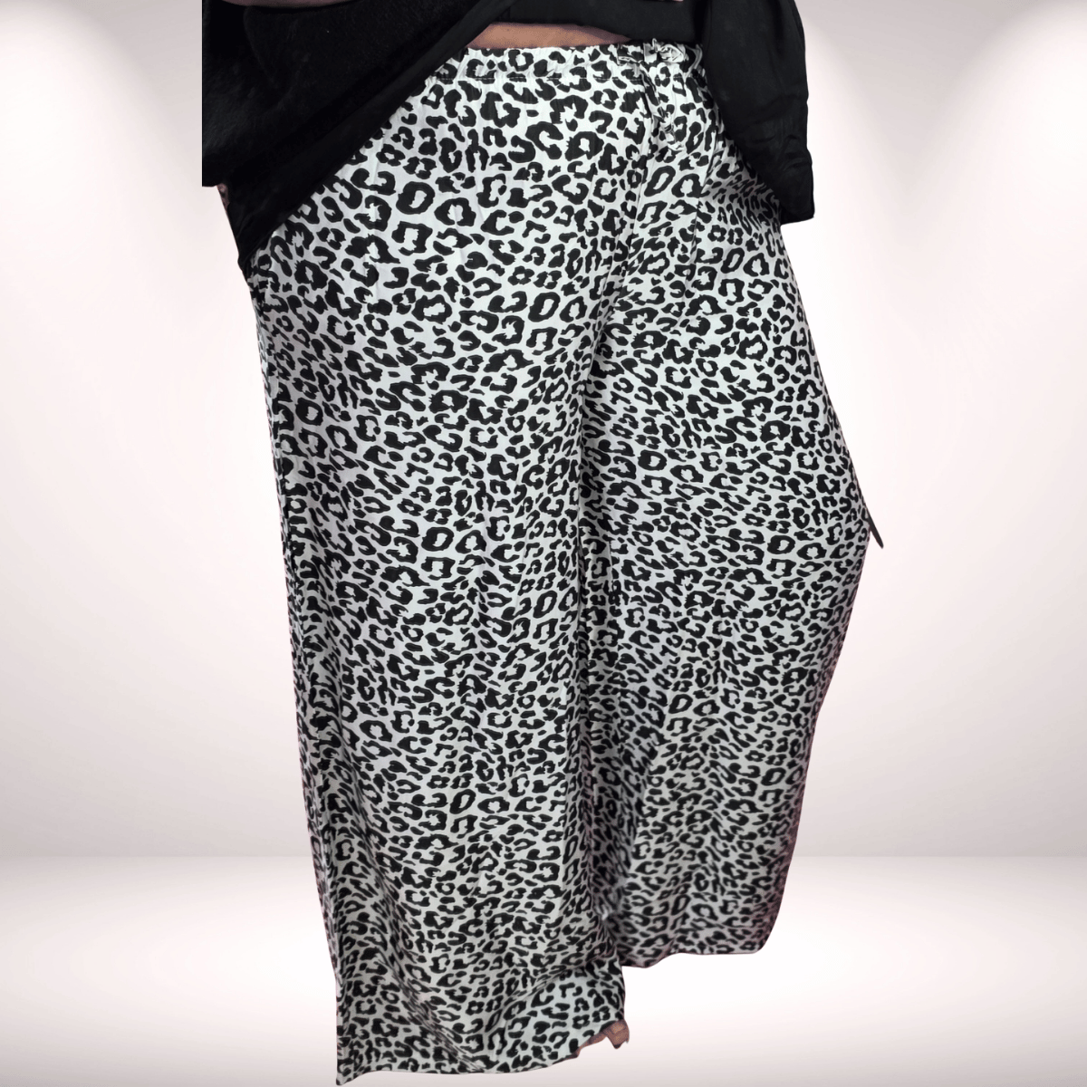 Marlene Hose – Leo Schwarz | Viskose & Seide