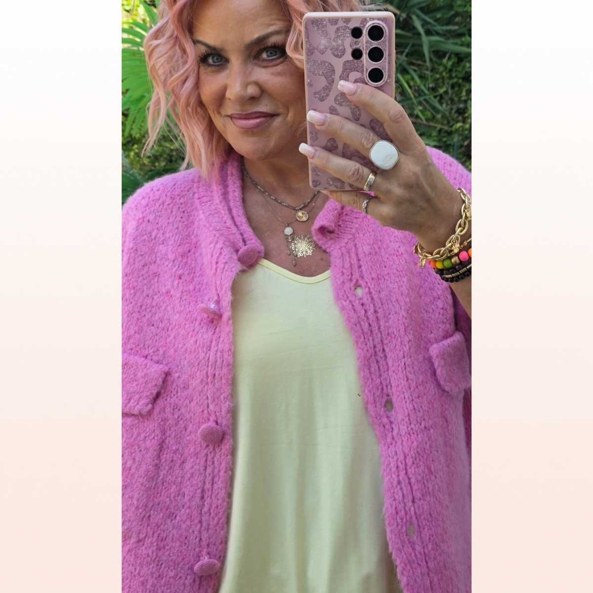 Strickweste mit Knöpfen  Pink
