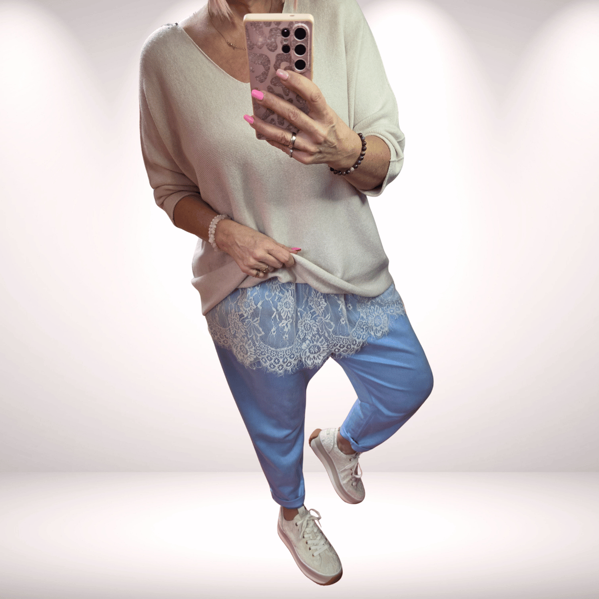 Blusenrock aus Spitze – feminines Kaschier- & Layering-Highlight