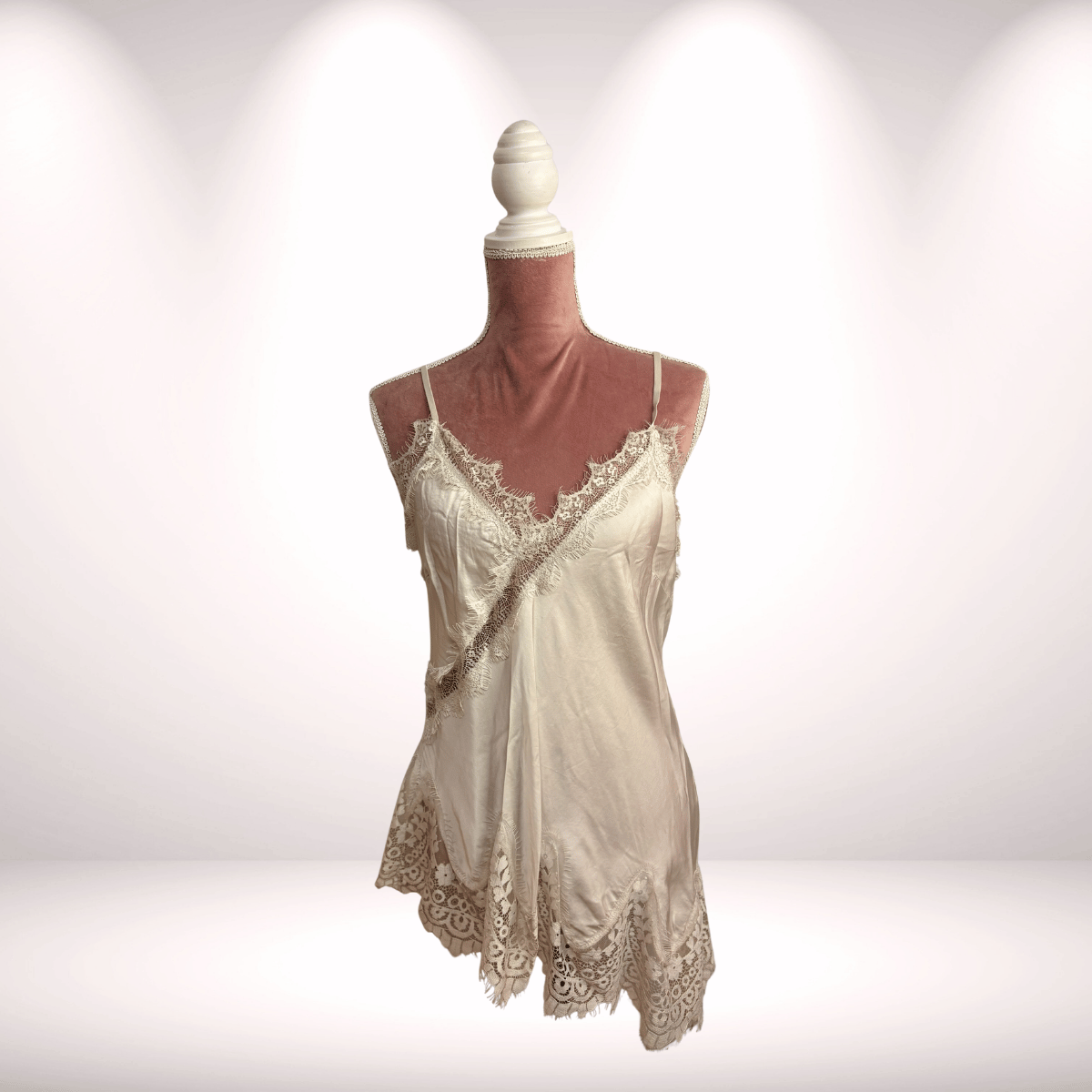 A-symmetrisches Top mit Spitze – Beige