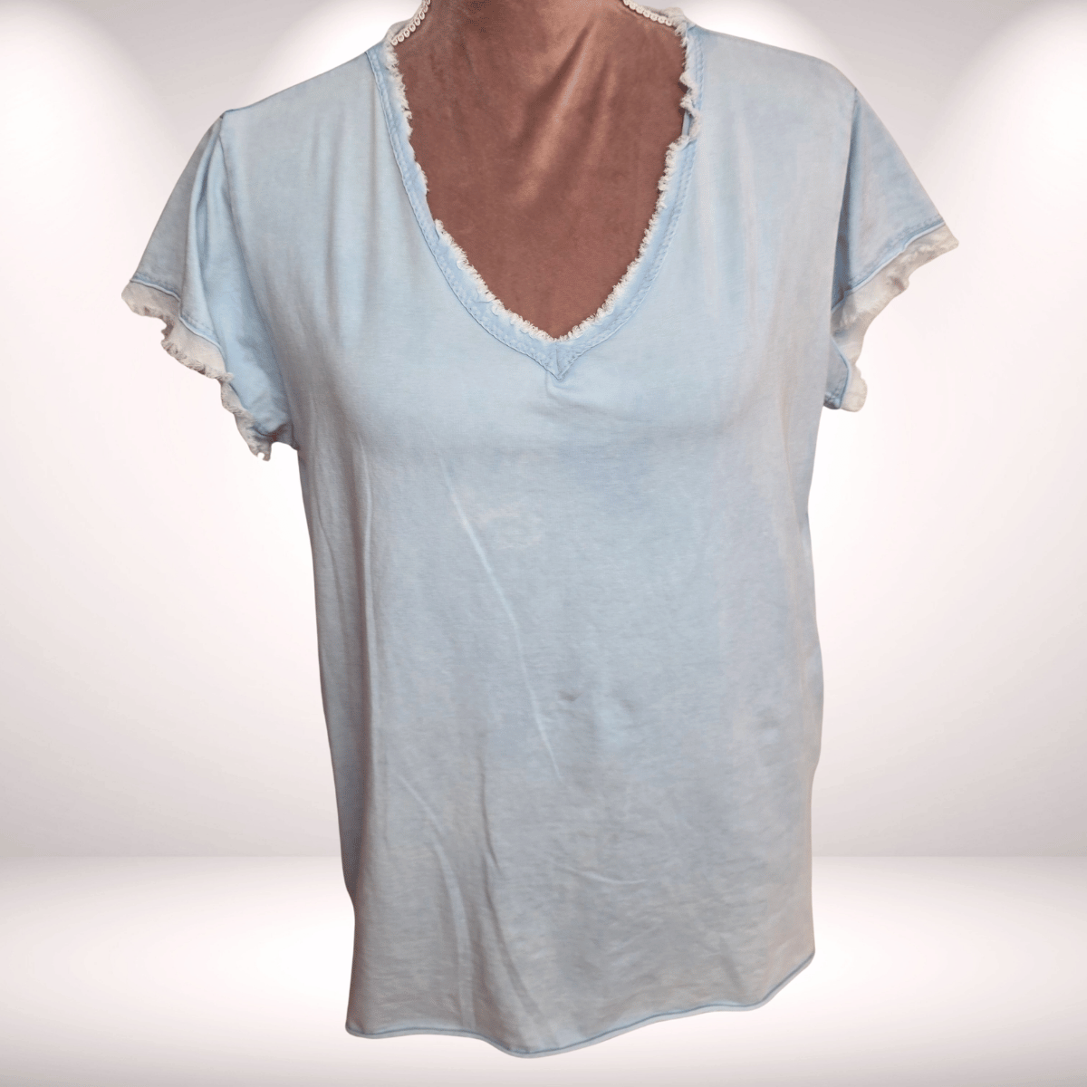 Basic Shirt mit Fransenärmeln Hellblau 