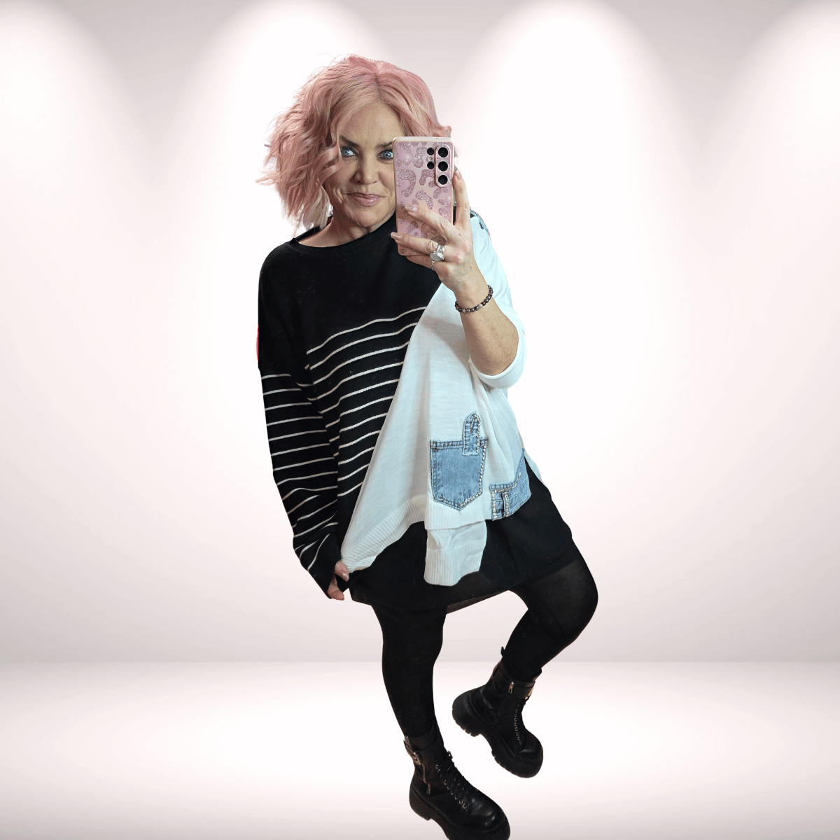 Trend Pulli black & white – Limited Edition mit Glam-Highlights