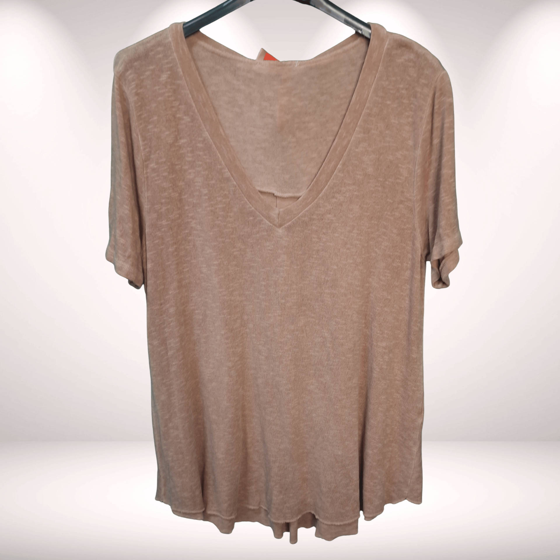  Shirt mit V Ausschnitt & kellerfalte am Rücken