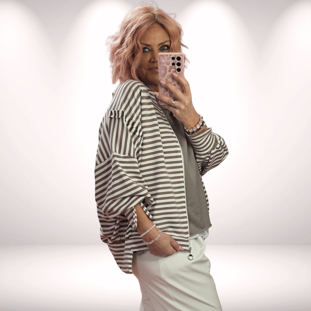 Sweaty Jacke Stripes Vokuhila – Taupe/Weiß 