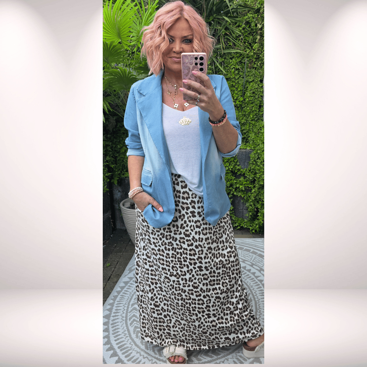 Leo Rock A-Form – mit Taschen - Braun