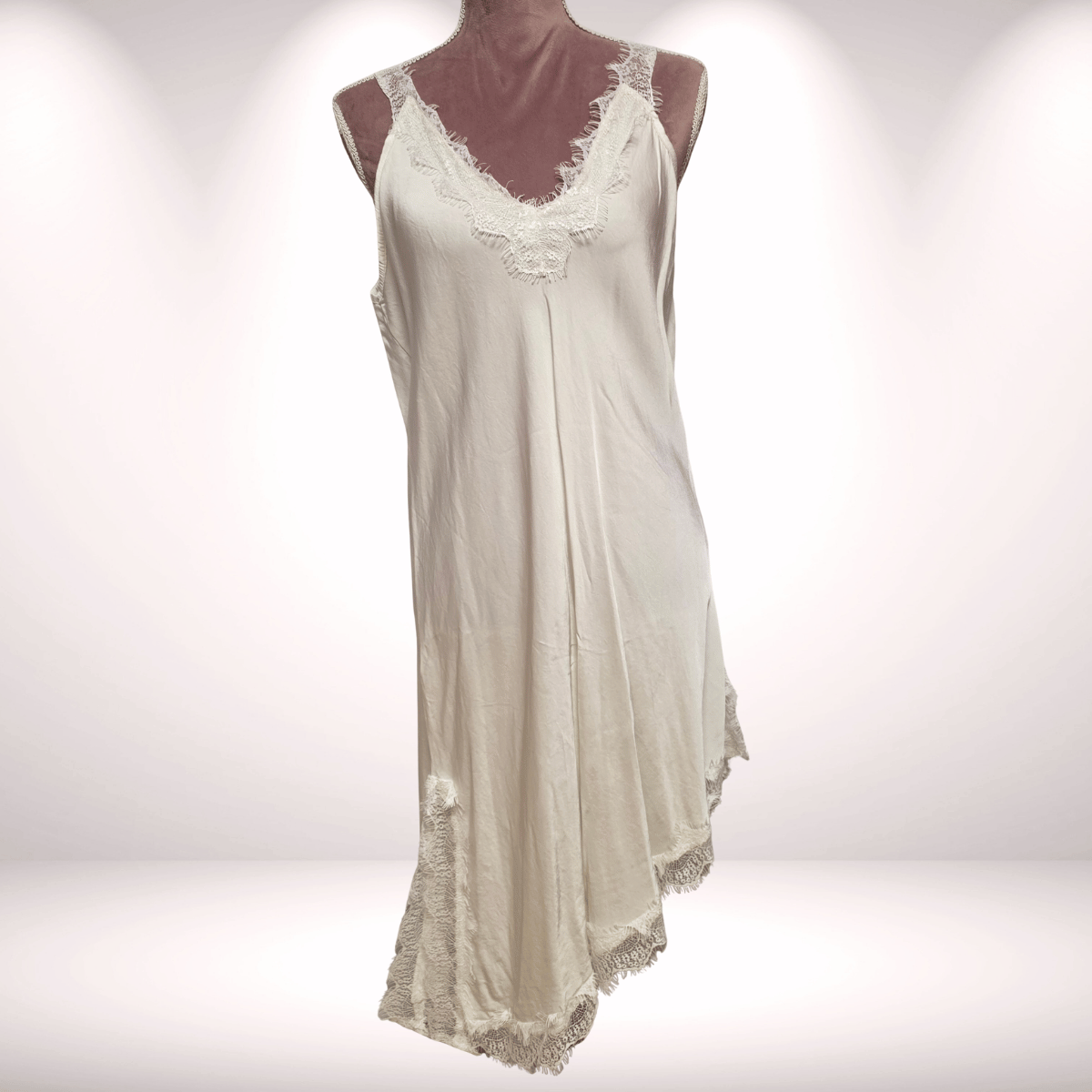  Asymmetrisches Kaschier-Top lang mit Spitze Trend