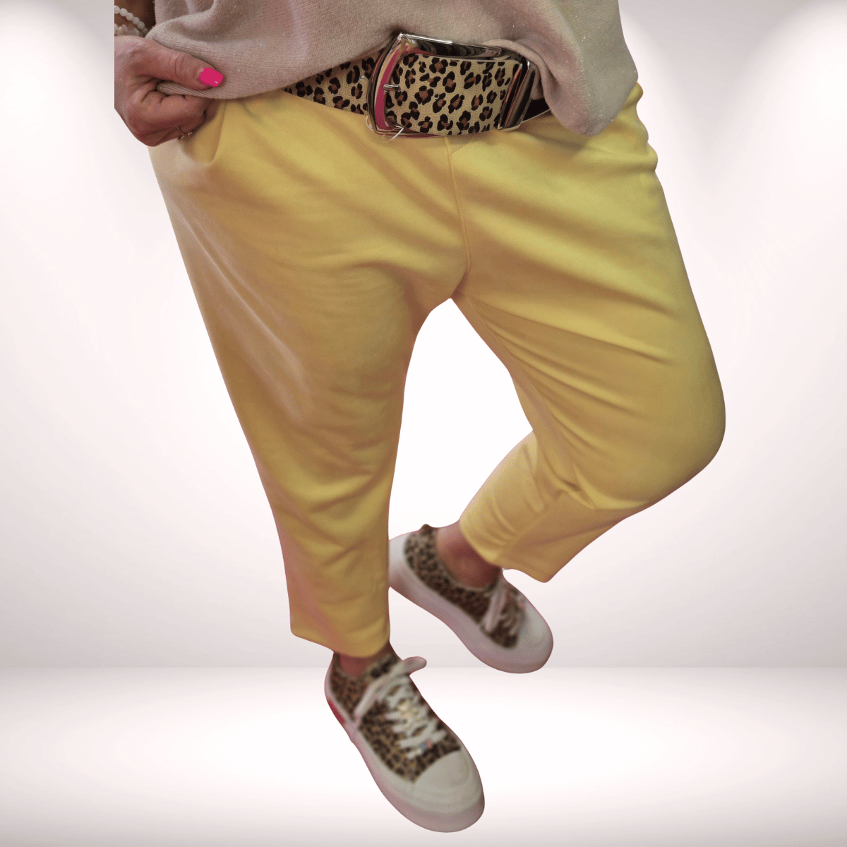 Baggy Hose in Waschleder-Optik – sonnengelb