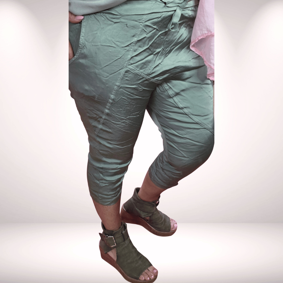 Baggy „Glänzi“ 3/4 – Khaki