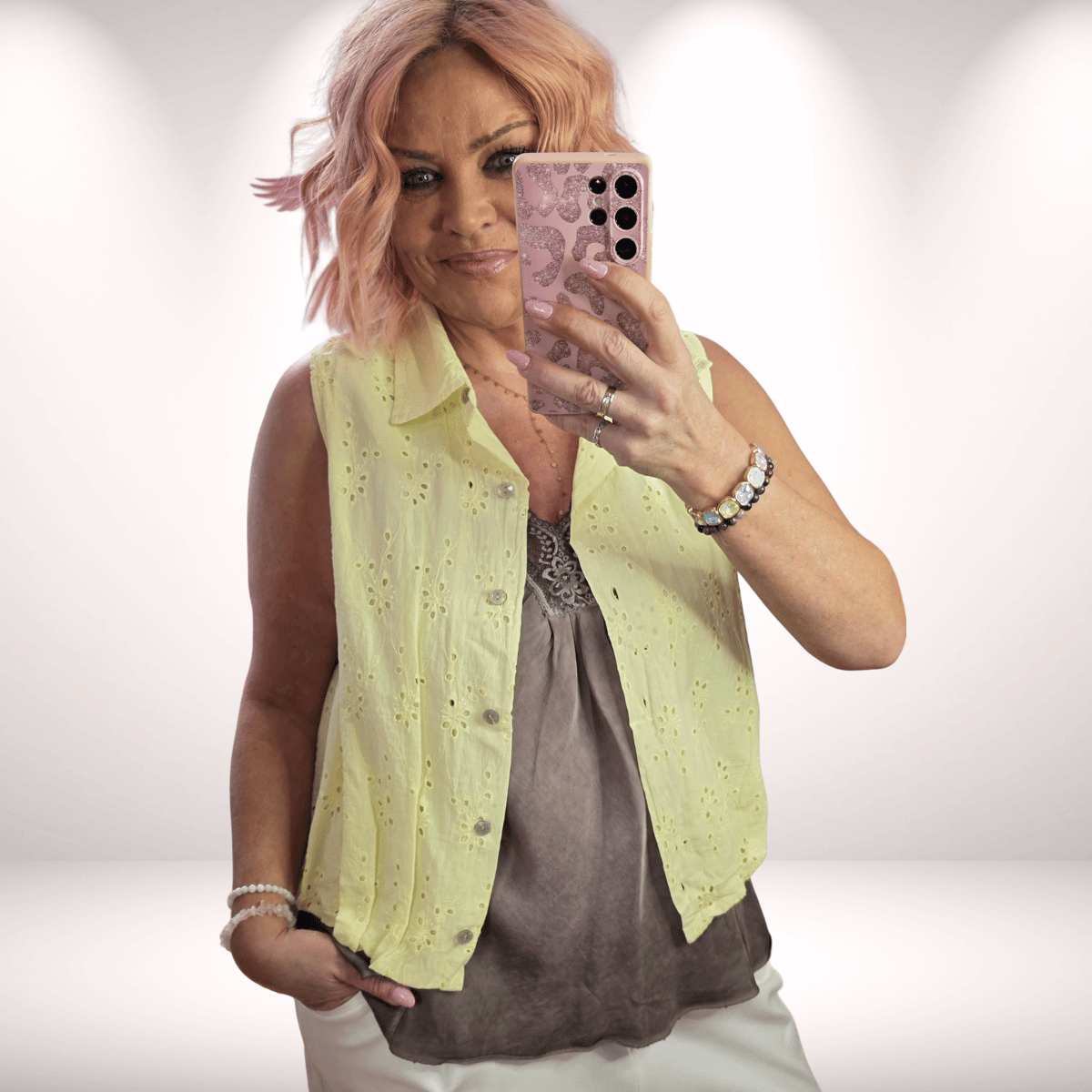 Blusenweste  – mit Lochspitze- Lemongelb