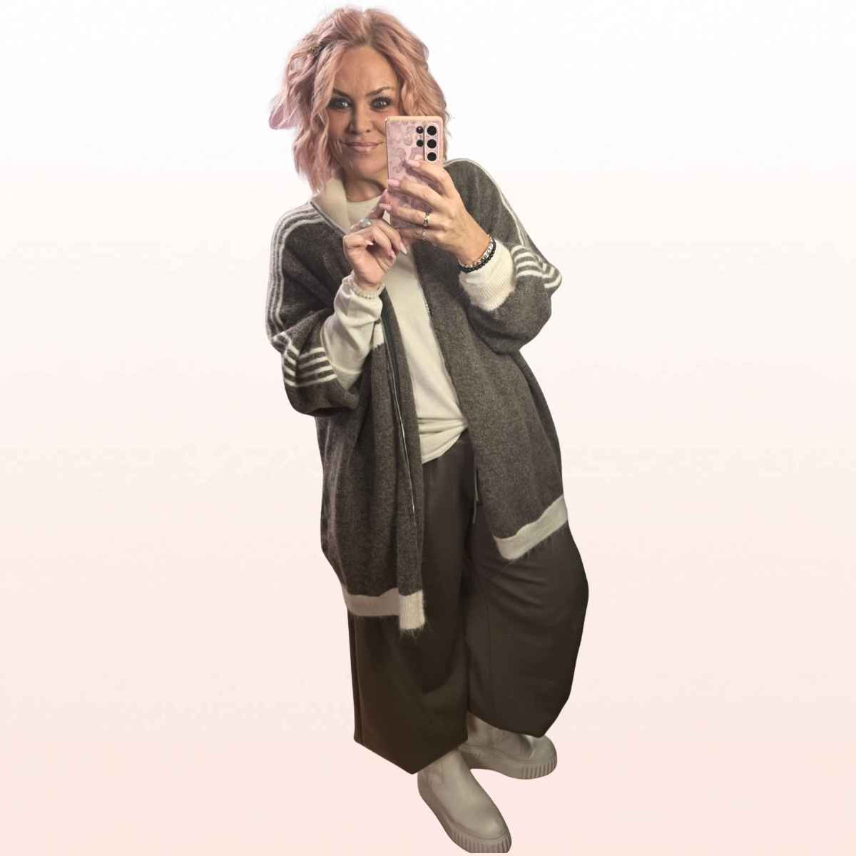 Oversize Strickjacke Stripes Taupe-Creme – sportlicher Zip-Cardigan